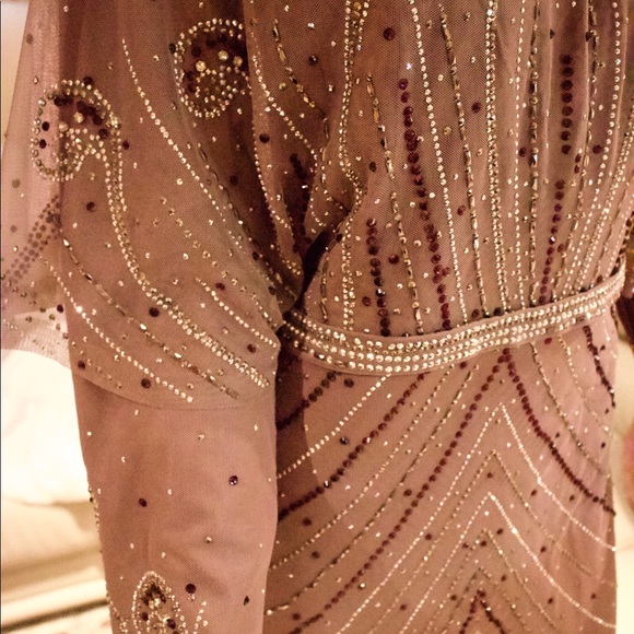 Evening dress (long sleeve) - Picture 4 of 7